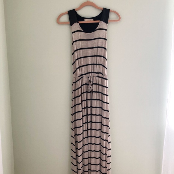 ✨Everleigh Anthropologie Striped Maxi Dress - Picture 3 of 9